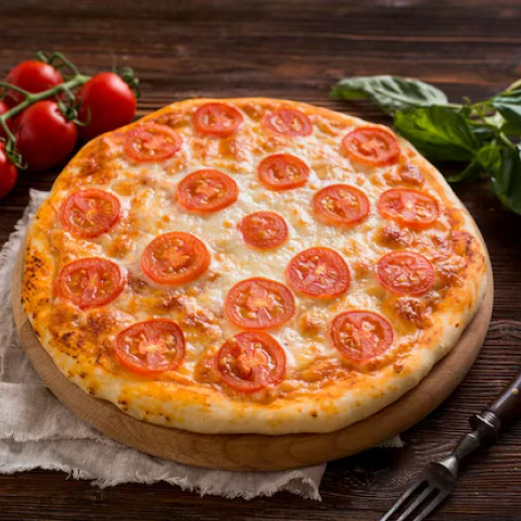 Classic Margherita Pizza – 12-inch, Fresh Mozzarella, Basil, San Marzano Tomatoes