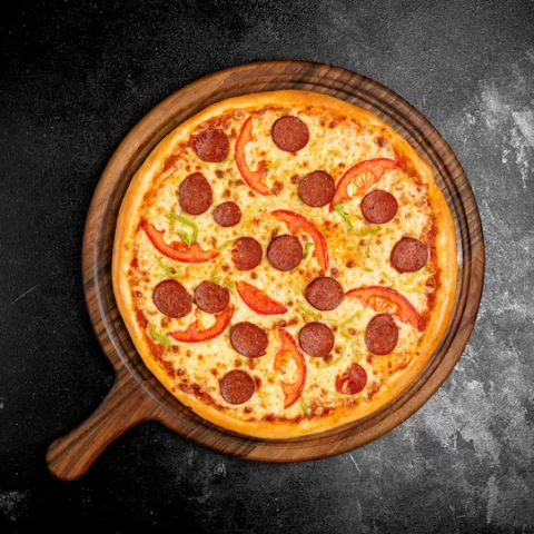 Rustic Brick Oven Pepperoni Pizza – 14-inch, Charred Crust, Spicy Pepperoni, Artisan Cheese